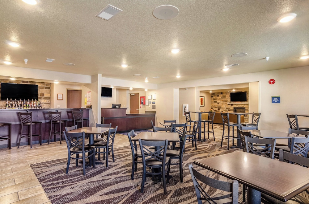 Cobblestone Inn & Suites Bridgeport - photo 26