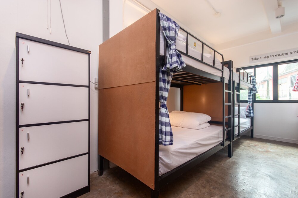 FoRest Bed & Brunch Hostel