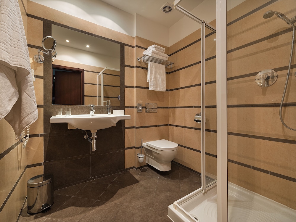 EA Hotel Downtown — Prague — photo 2