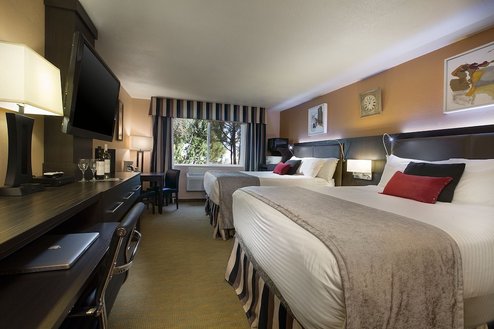 Prospector Hotel & Gambling Hall - photo 12