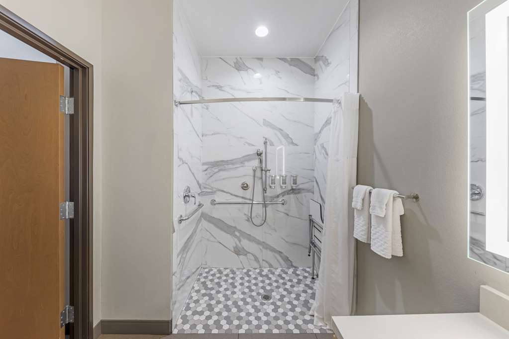 Best Western Plus Chickasha Inn - photo 23