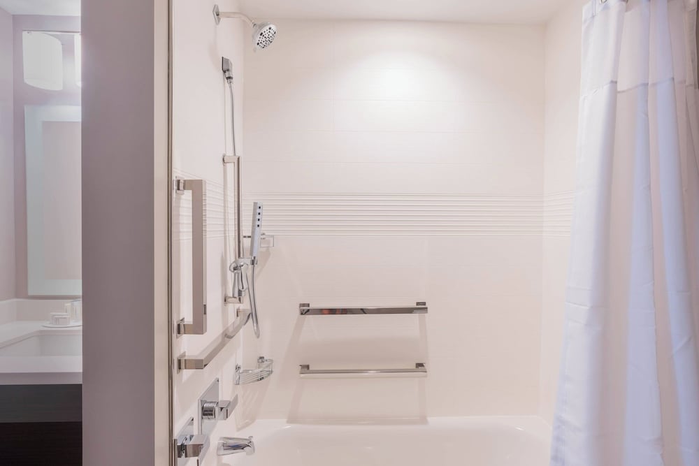 TownePlace Suites by Marriott Agoura Hills - photo 24