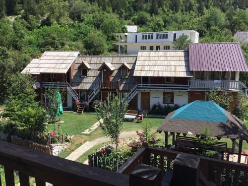 Zariklis - carbon neutral hotel in Unknown City