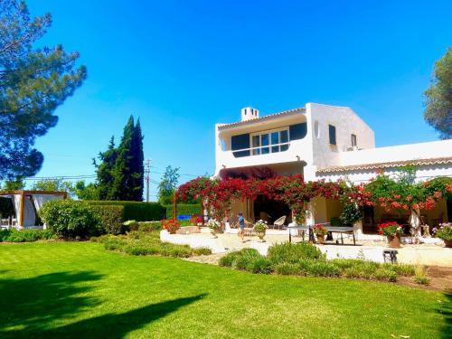 Casa dos Arcos Penina Villa — 4-Star Luxury Hotel in Portimao, Portugal