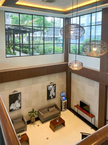 An Oasis in Tagaytay Deluxe Room A: Lush — 5-Star Luxury Hotel in Tagaytay, Philippines