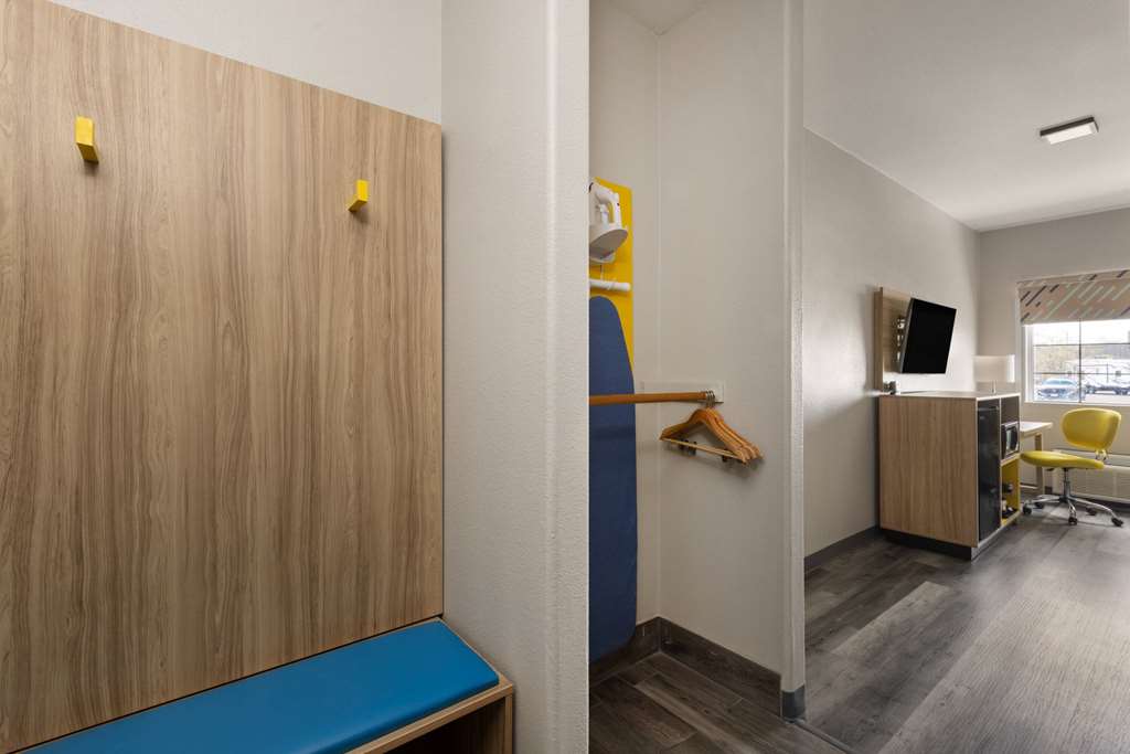 Days Inn & Suites by Wyndham Tucson Marana - photo 31
