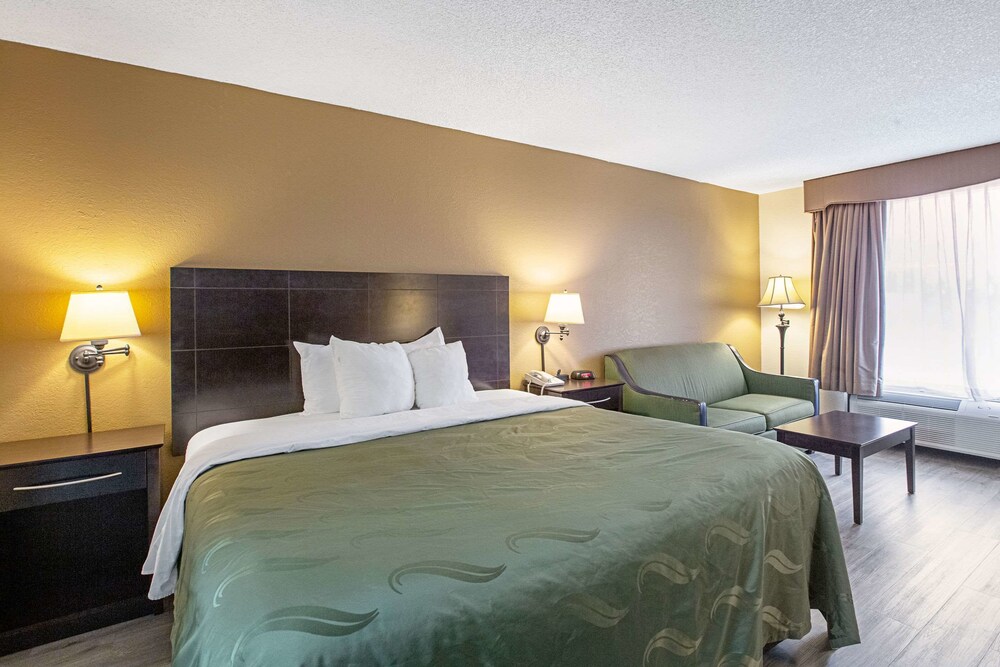 Quality Inn & Suites Live Oak I 10 Exit 283 - photo 17