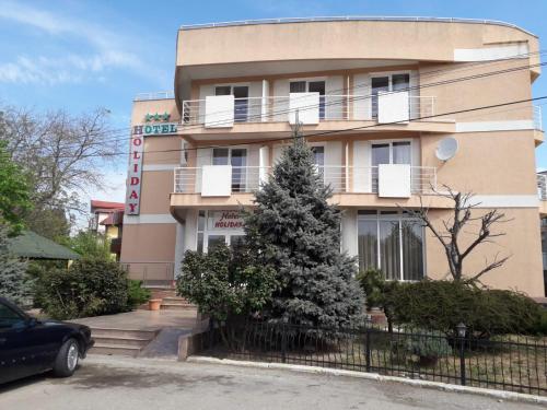 Hotel Holiday — hotel in Eforie Nord