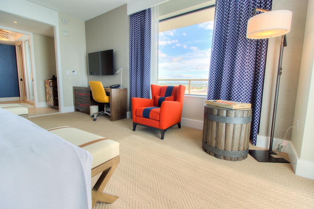 The Waterfront Beach Resort A Hilton Hotel - photo 68
