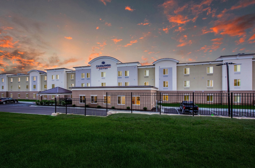 Candlewood Suites Brighton by IHG - photo 32