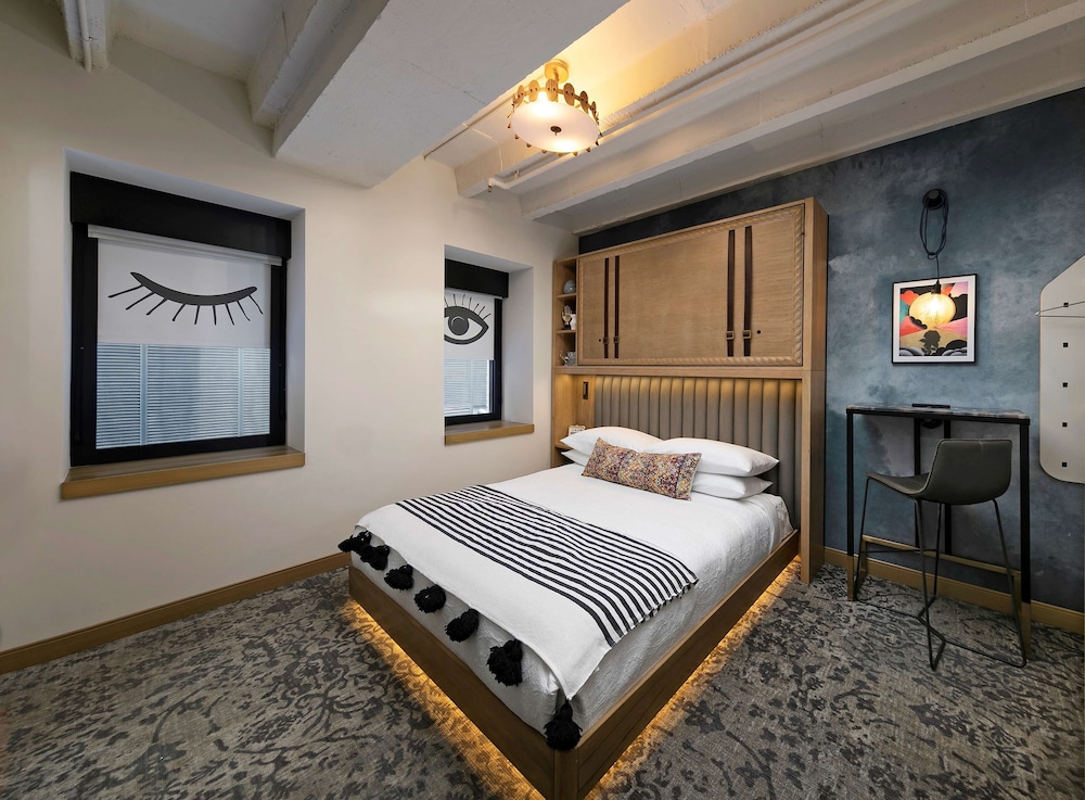 The Wayfarer Downtown LA Tapestry Collection by Hilton - photo 8