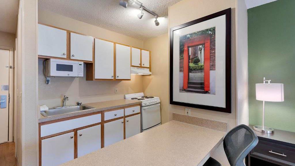Studio 6 Suites Charlotte NC Tyvola Rd Executive Park - photo 13