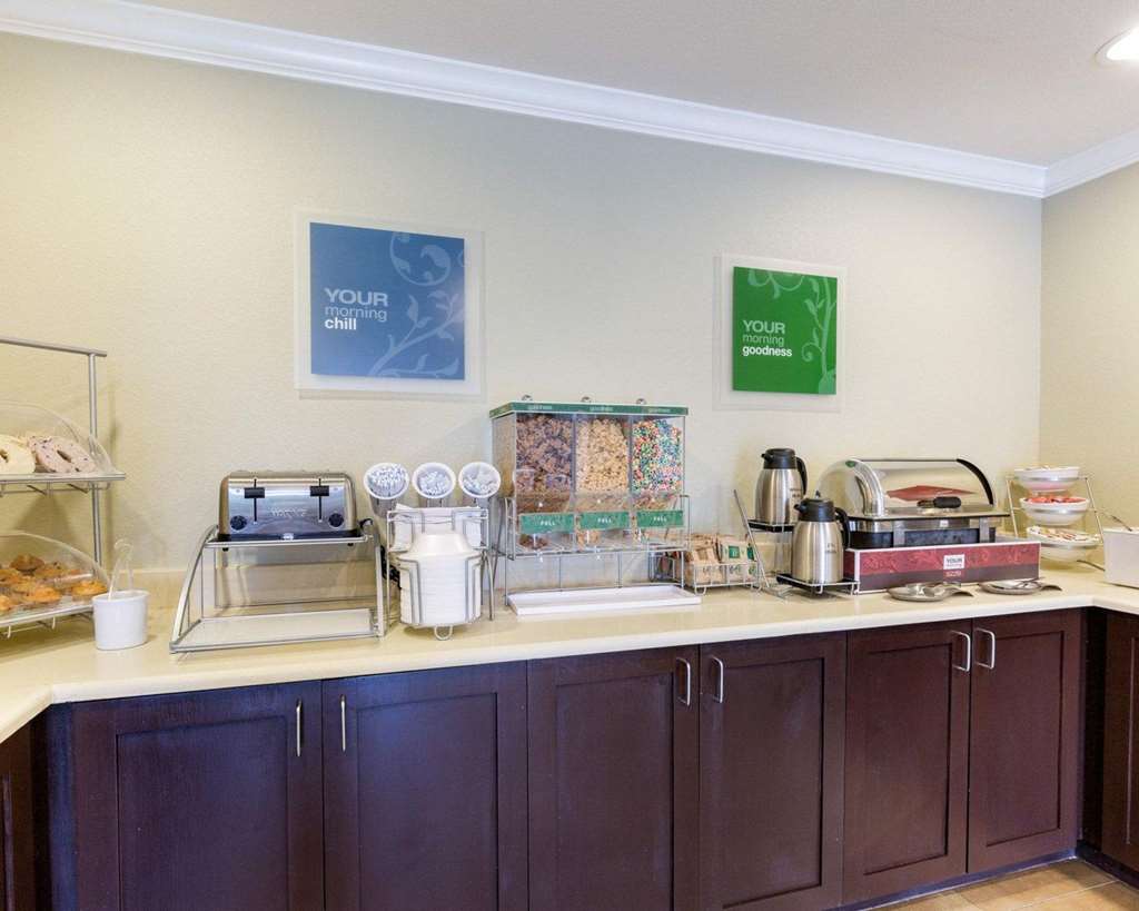 Comfort Suites near Westchase on Beltway 8 - photo 31