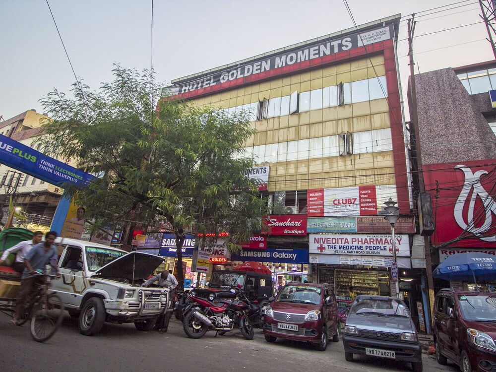 OYO 16041 Hotel Golden Moments in Siliguri, India