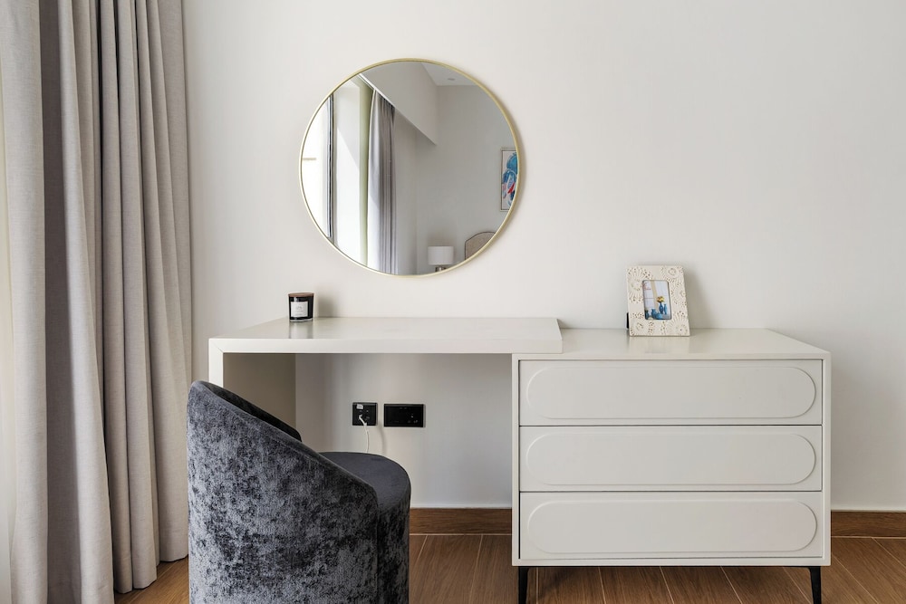 Chic 2Br Steps To Jbr Beach — 4-Star Luxury Hotel in Dubai, United Arab Emirates
