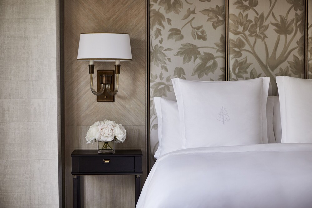 Four Seasons Hotel Boston - photo 14