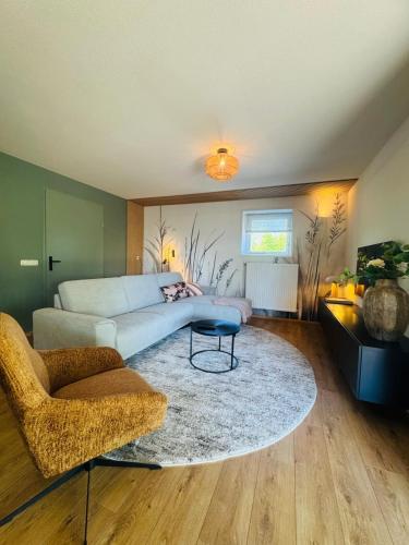 Stijlvol & ruim relax vakantiehuis 'De Meierij' — hotel in Schijndel