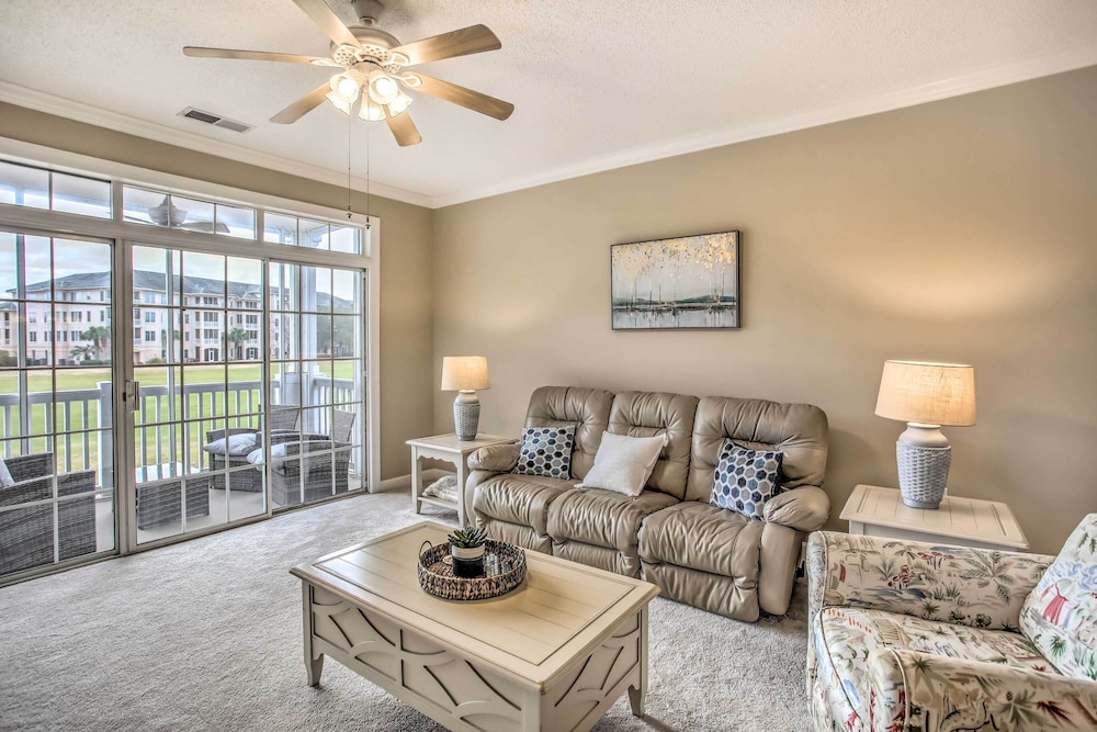 Pool Beach & Golf: Barefoot Resort Condo - photo 2
