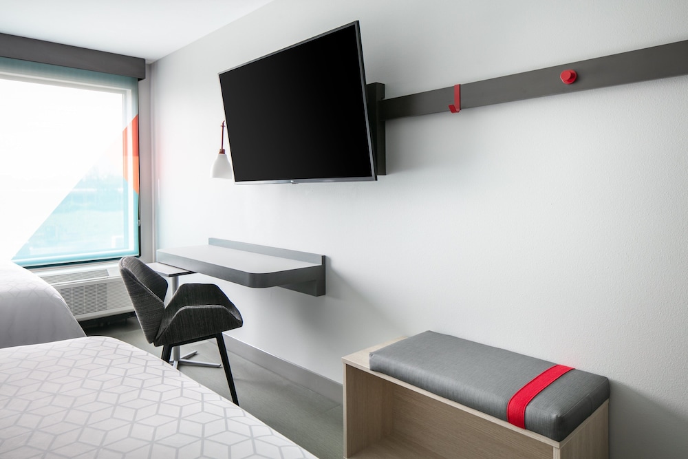 avid hotel Roseville Minneapolis North by IHG - photo 20