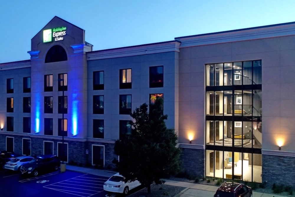 Holiday Inn Express Hotel & Suites Batavia Darien Lake by IHG - photo 44