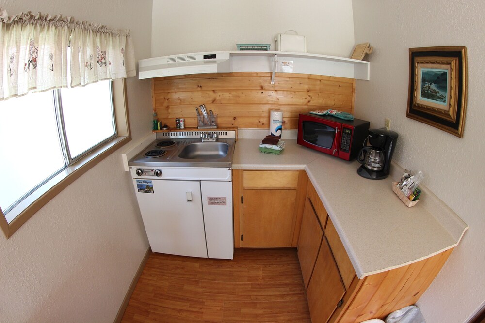 Crater Lake Resort - photo 30