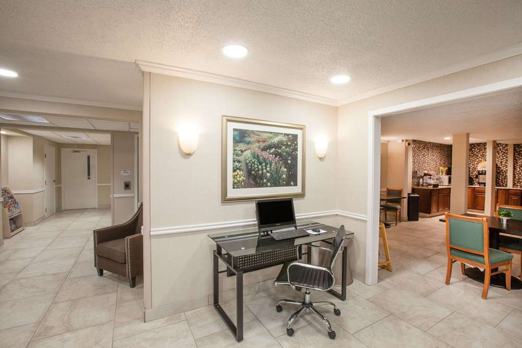 Baymont by Wyndham Texarkana - photo 16