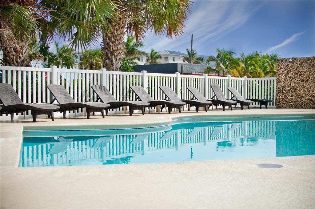 The Royal Inn Beach Hotel Hutchinson Island - photo 2