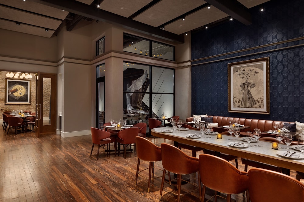 106 Jefferson Huntsville Curio Collection by Hilton - photo 37