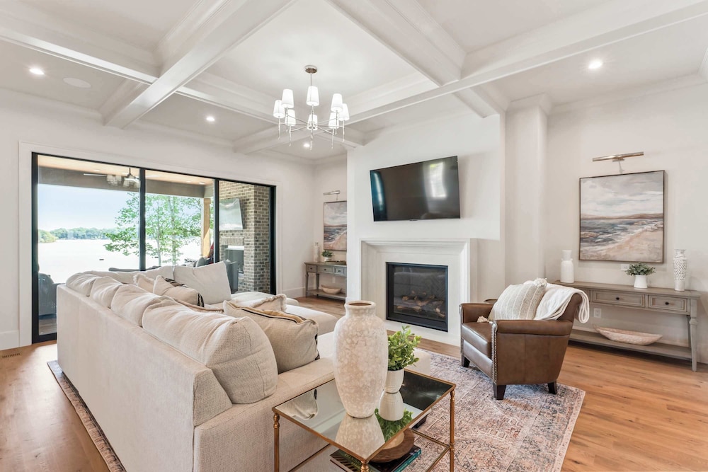 The Retreat at Sunrise Cove — hotel in Sherrills Ford