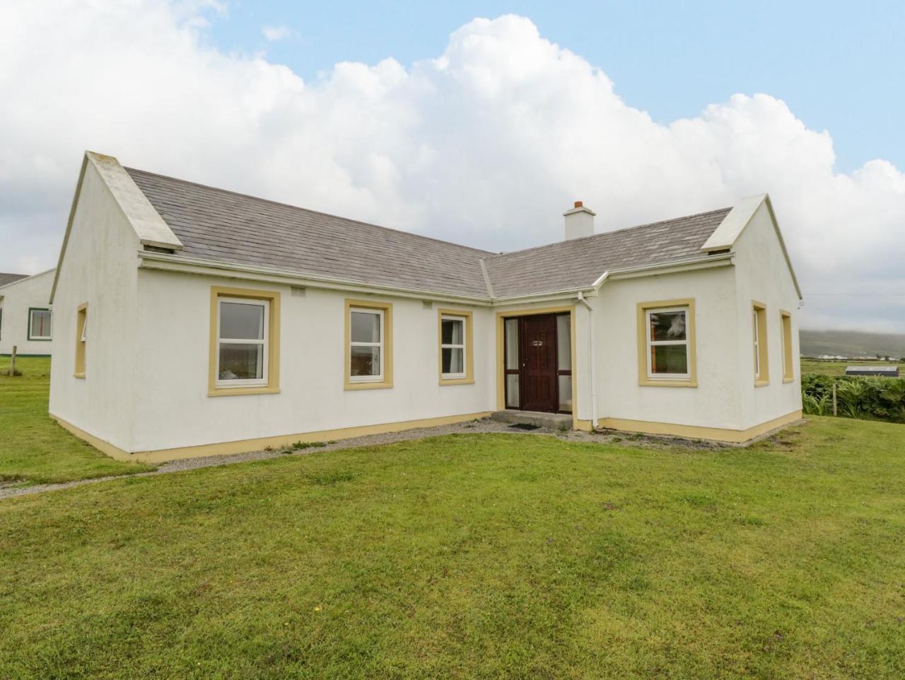 13 Trawmore Cottages - last minute hotel in Unknown City