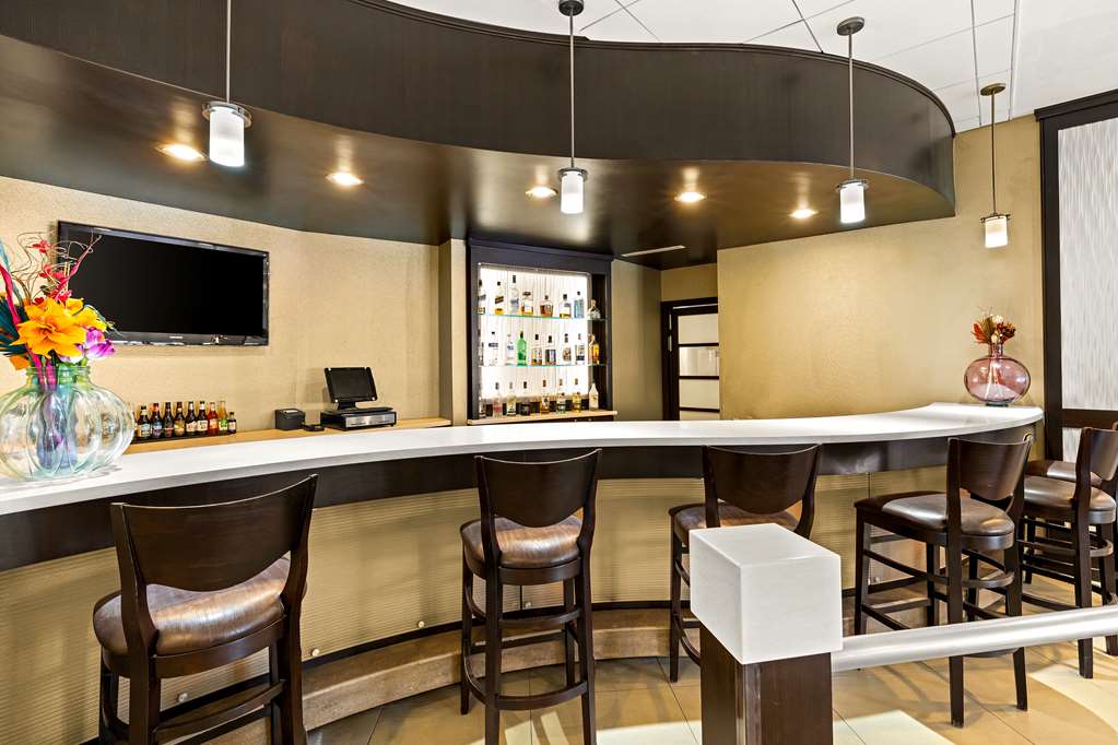 Sonesta Essential Indianapolis Airport - photo 31
