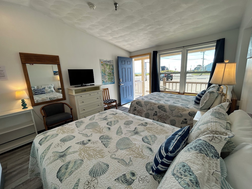 The Anchor Motel - photo 13