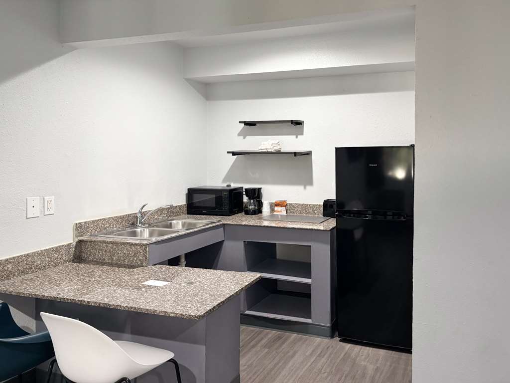 OYO Hotel Irving DFW Airport North - photo 8