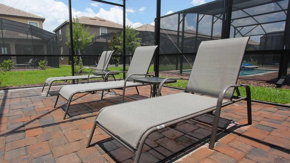 Hotel 1424 Thunderbird Road - photo 24