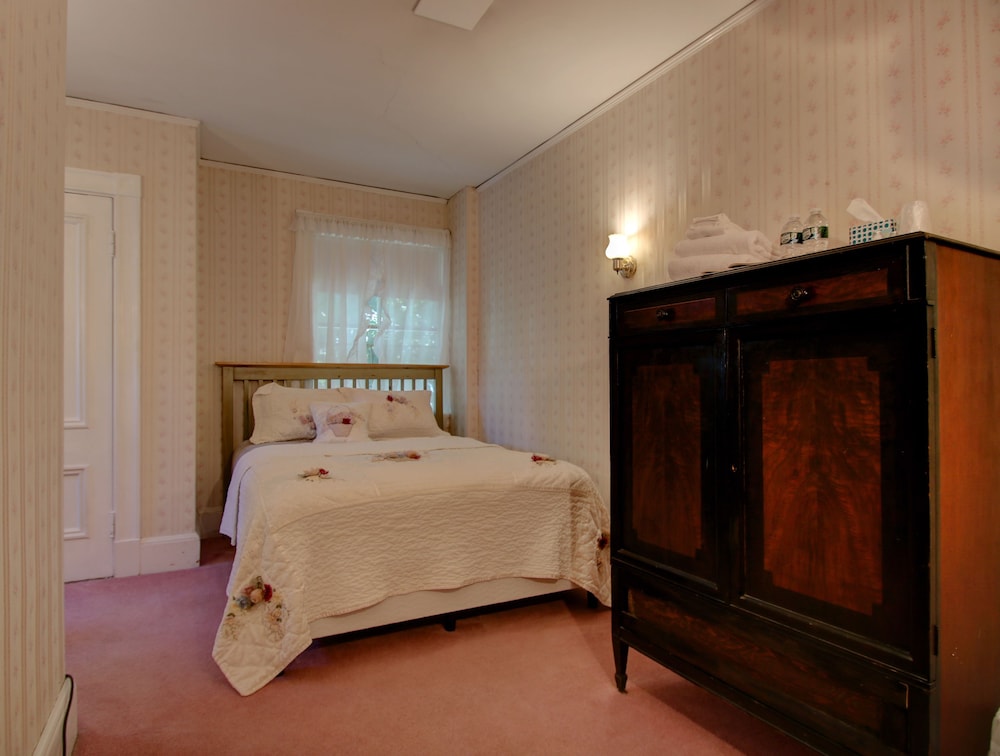 Old Corner Inn - photo 10