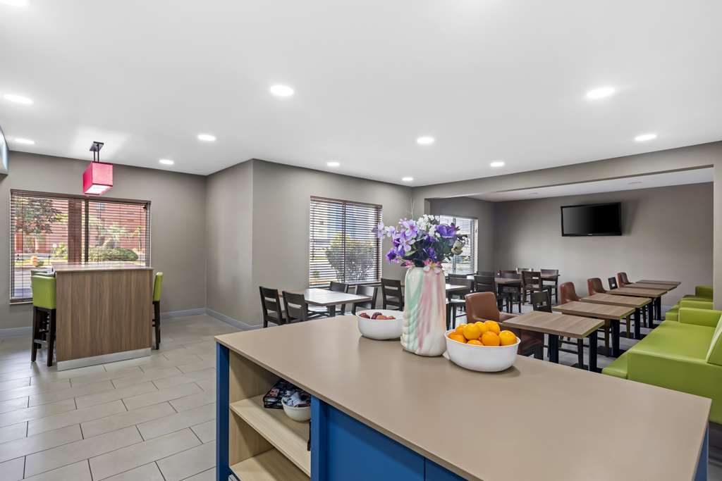 Country Inn & Suites by Radisson Savannah I 95 North GA - photo 46