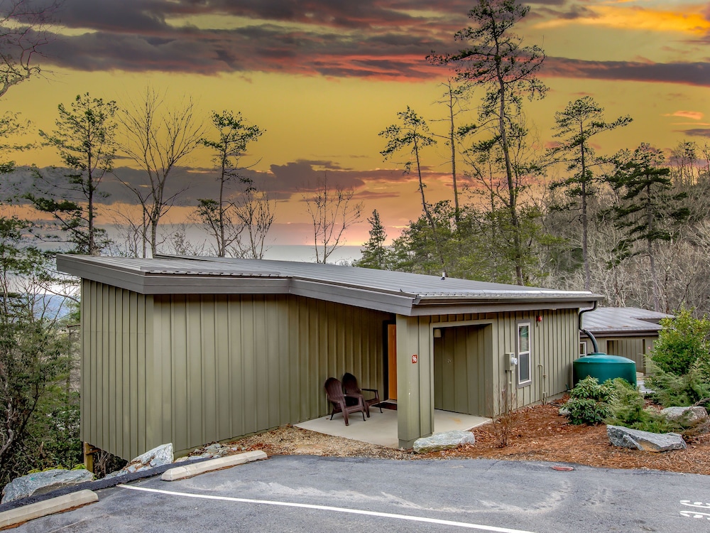 Pilot Cove Forest Lodging - photo 34
