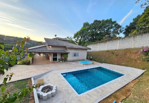 Chacara Piscina Campo E Fogueira Em Atibaia — Atibaia