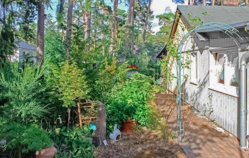 Ferienhaus Lubmin Seebad — hotel in Lubmin