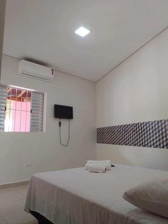 Pousada da Praia Guarujá Pousada Na Praia Do Pernambuco in Guaruja, Brasil