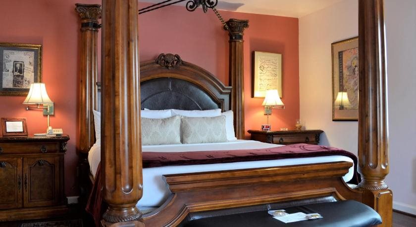 Excelsior Inn — Eugene