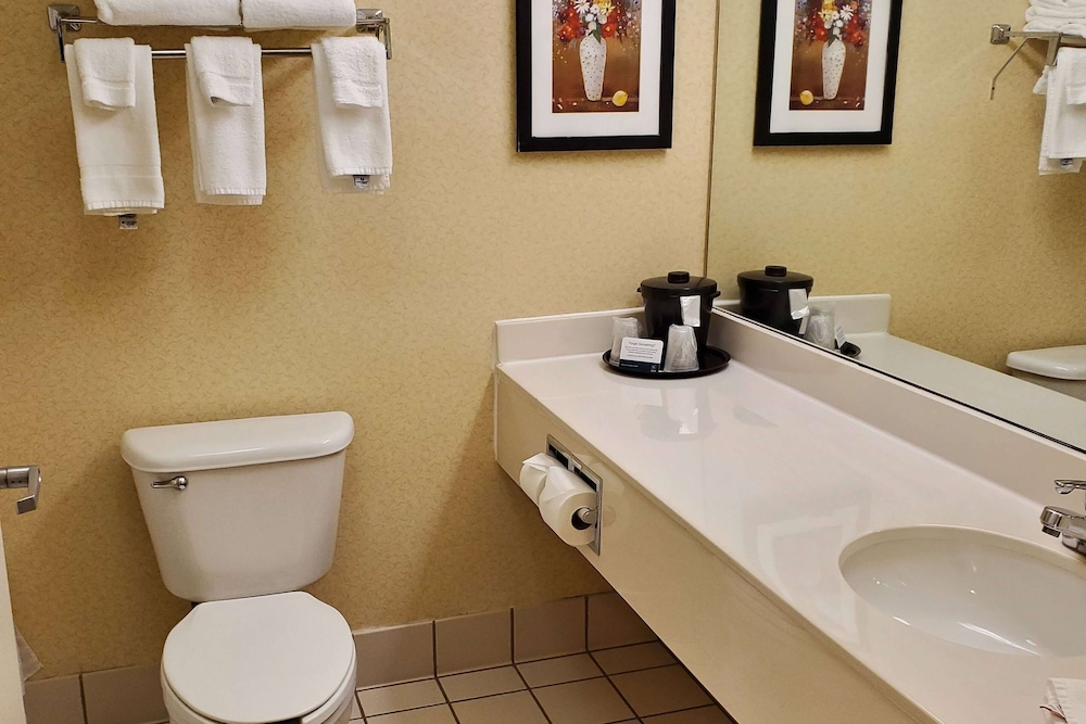 Wingate by Wyndham Uniontown - photo 26