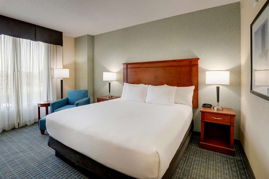 Drury Inn & Suites Grand Rapids - photo 27