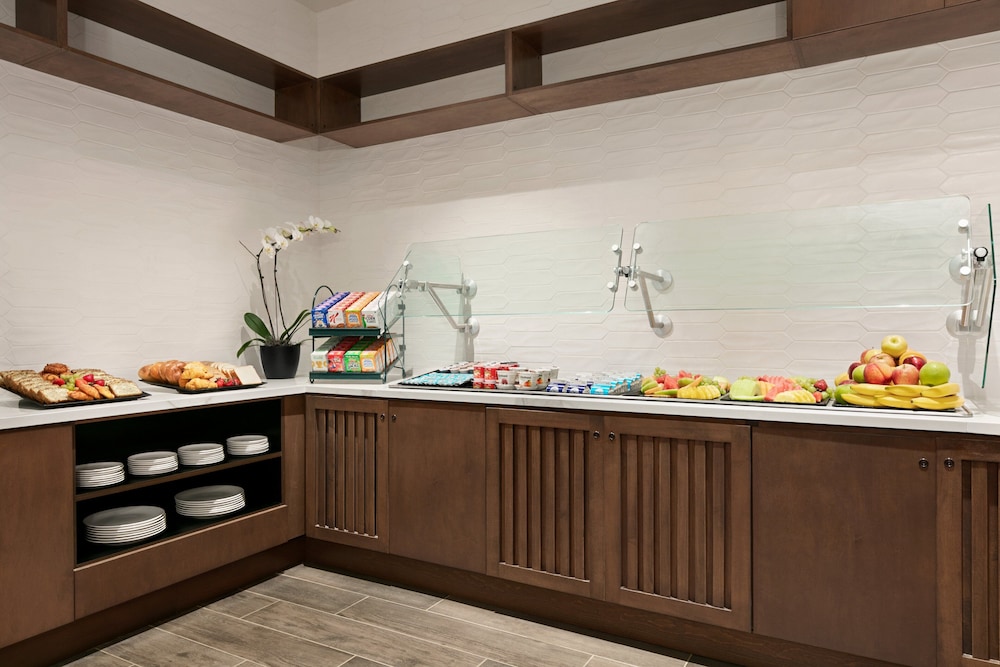 Crowne Plaza: Philadelphia King of Prussia by IHG - photo 30