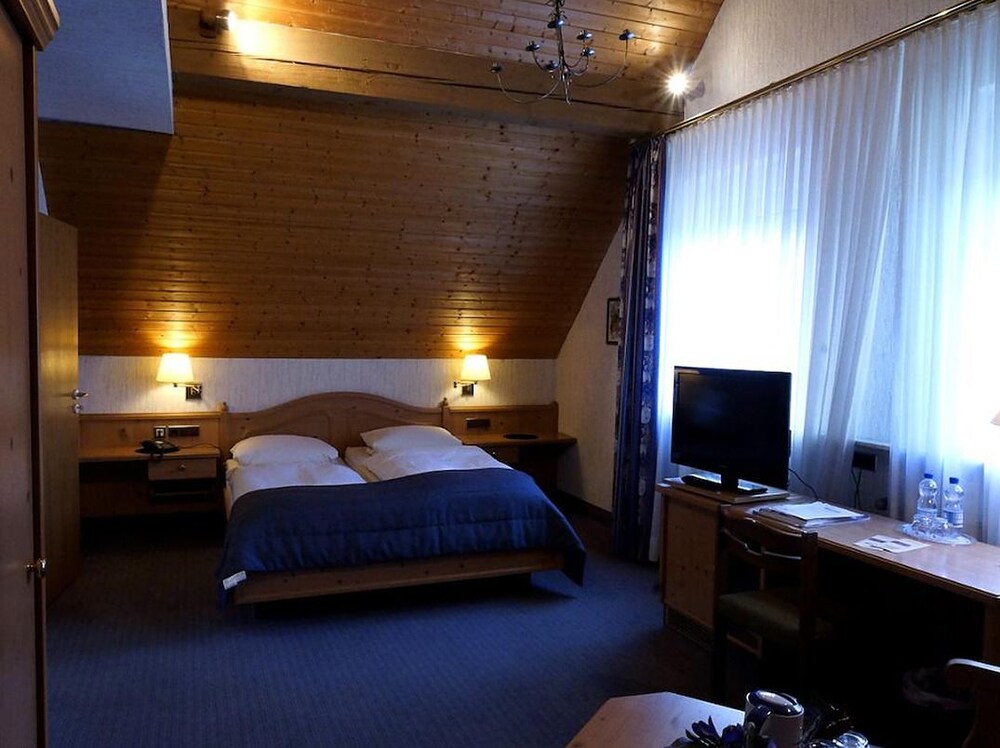 Hotel Stremme — Gummersbach — photo 4