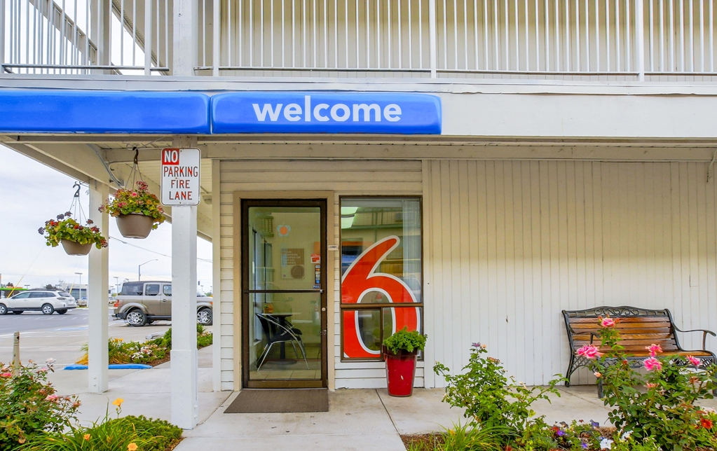 Motel 6 Medford OR North - photo 3