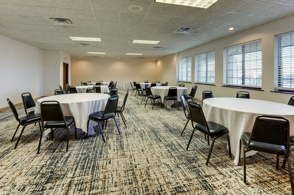 Stoney Creek Hotel Quad Cities Moline - photo 42
