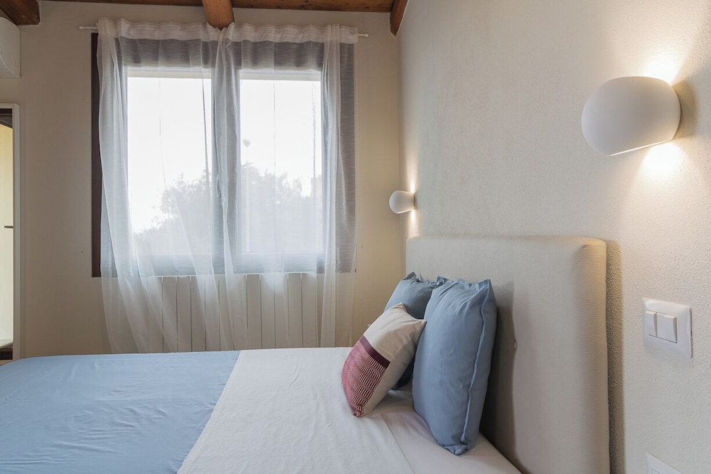 La Botte e il Vino B&B — 4-Star Luxury Hotel in Capoterra, Italy