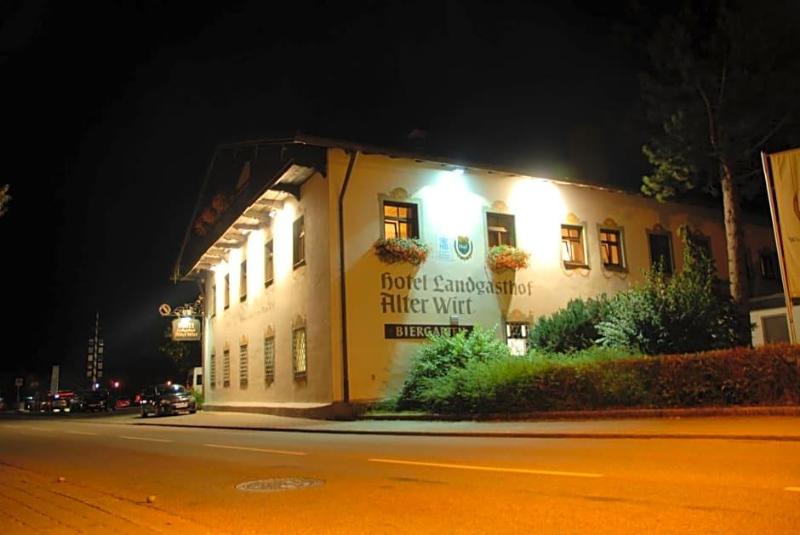 Hotel Alter Wirt - last minute hotel in Weyarn