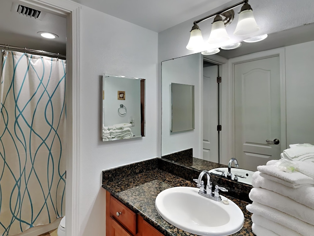 Regency Towers by Southern Vacation Rentals - photo 299